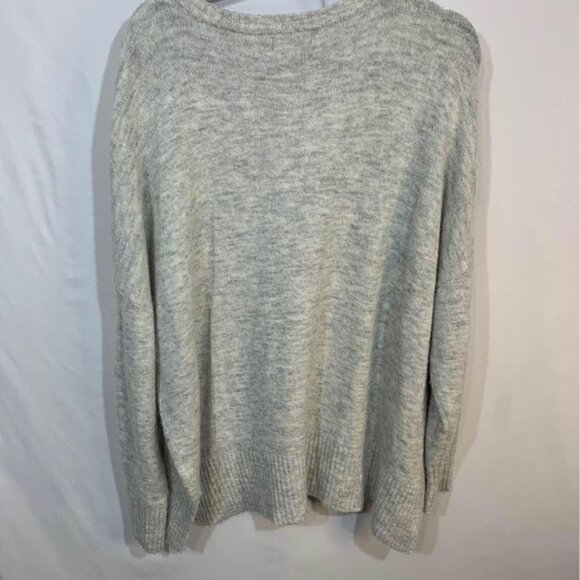 𝅺WOMAN’S oversized gray sweater. Size 2x crew Neck. Split hem. Soft and … - Picture 8 of 10